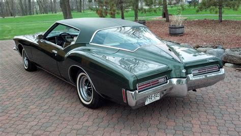 Buick Riviera boattail